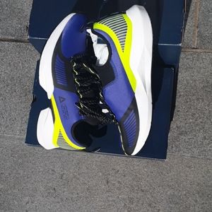 Reebok sole fury runs 1 size small